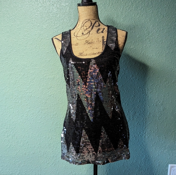 B'leev sparkle pattern tank top - Picture 5 of 6